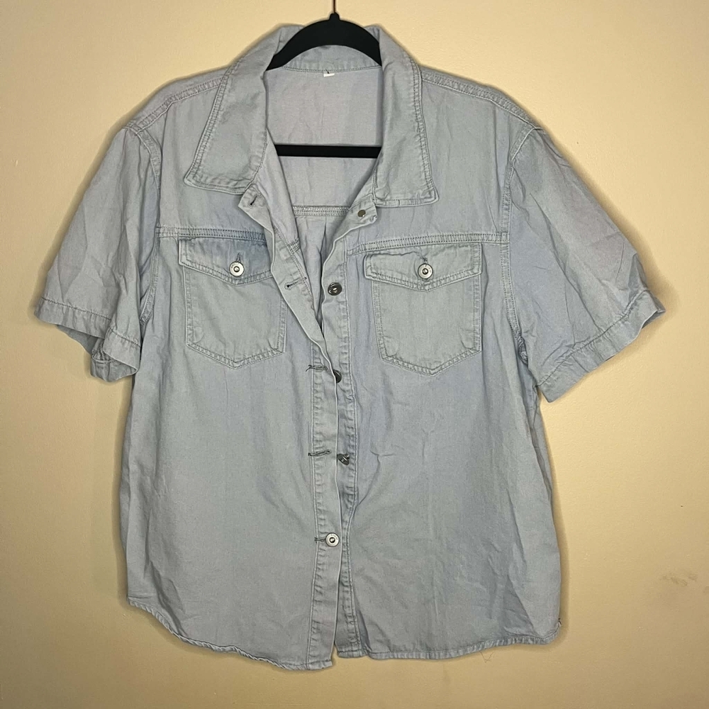 Light Wash Denim Short Sleeve Button Down Large Ladies